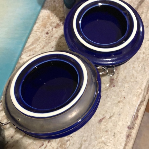 Storage canisters - Picture 5 of 5